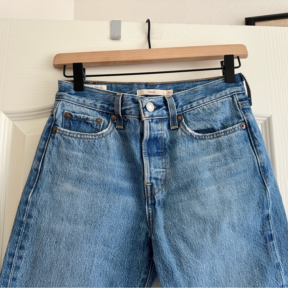 Levi’s 501 Wedgie Jeans. Size: 25. Excellent condition 💙 - Picture 6 of 13